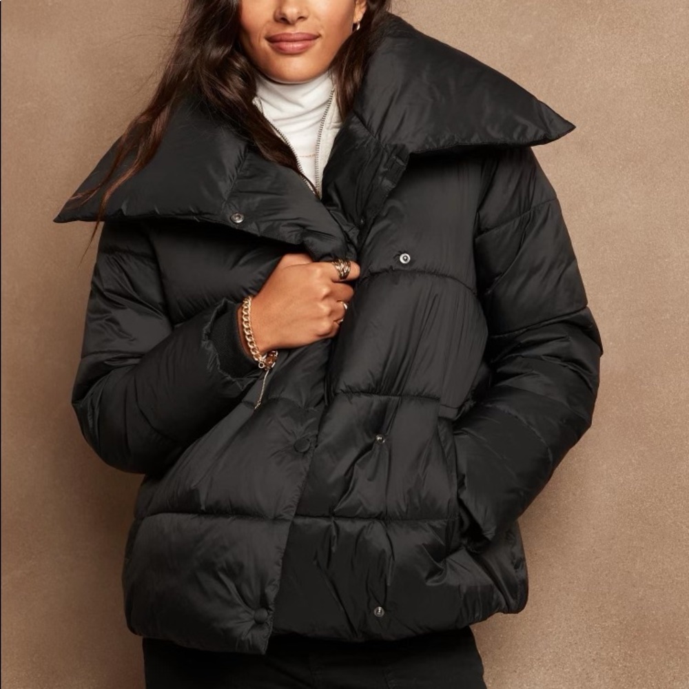 Banana republic funnel neck puffer coat NWT